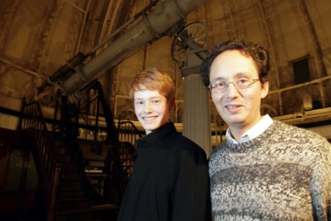 Astronomie: un lycéen de 15 ans cosigne une étude dans la revue Nature Astronomie: un lycéen de 15 ans cosigne une étude dans la revue Nature